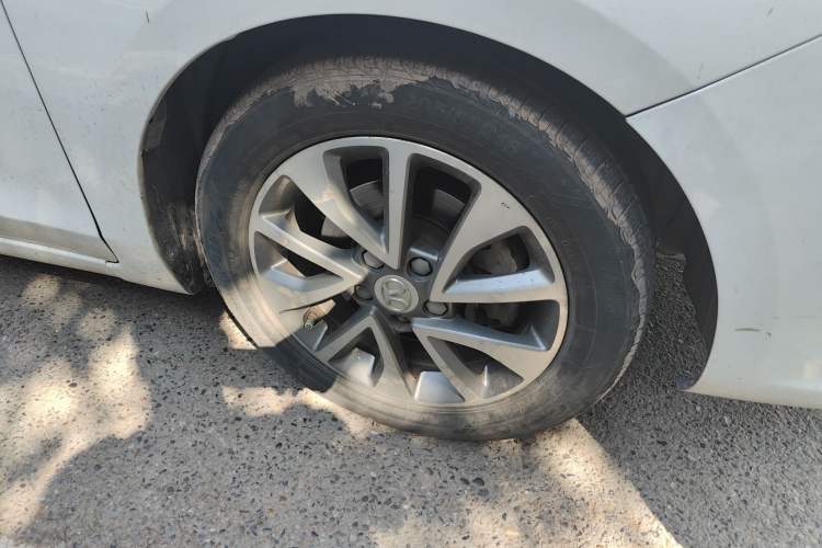 Used BAIC Senova D50 2018 1.5L CVT Prestige Intelligent Drive Edition Right Front Wheel Hub