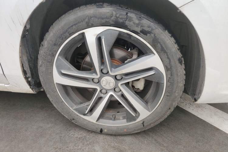Used BAIC Senova D50 2018 1.5L CVT Prestige Smart Connectivity Edition Right Front Wheel Hub