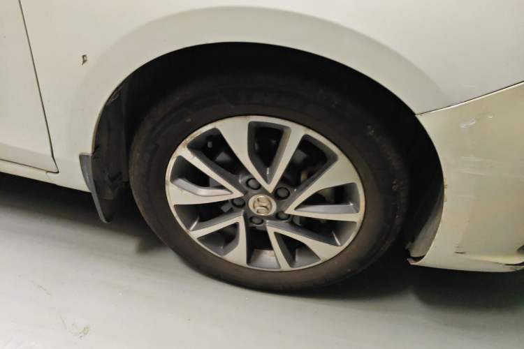 Used BAIC Senova D50 2018 1.5L CVT Prestige Intelligent Drive Edition Right Front Wheel Hub