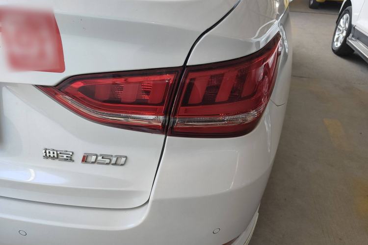 Used BAIC Senova D50 2018 1.5L CVT Luxury Intelligent Drive Edition Right Rear Taillight