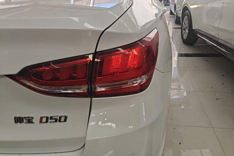 Used BAIC Senova D50 2018 1.5L CVT Luxury Intelligent Drive Edition Right Rear Taillight