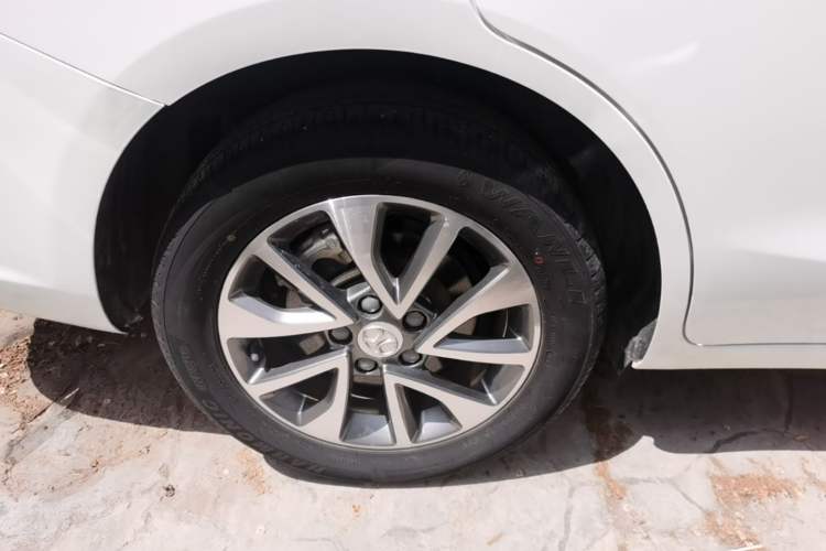 Used BAIC Senova D50 2018 1.5L CVT Prestige Intelligent Drive Edition Right Rear Wheel Hub