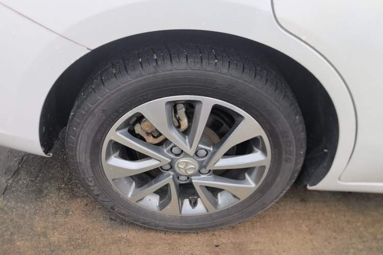 Used BAIC Senova D50 2018 1.5L Manual Prestige Intelligent Drive Edition Right Rear Wheel Hub