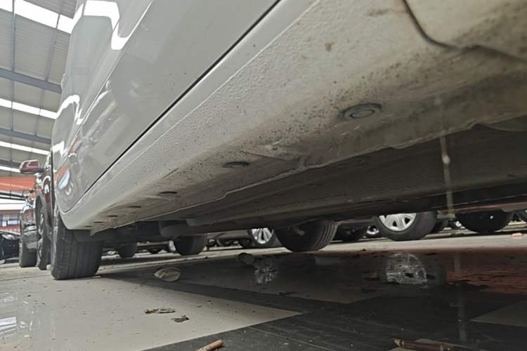 Used BAIC Senova D50 2018 1.5L CVT Luxury Intelligent Drive Edition Right Side Sill