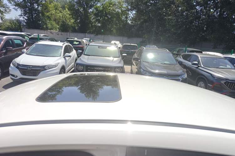 Used BAIC Senova D50 2018 1.5L Manual Prestige Intelligent Drive Edition Roof