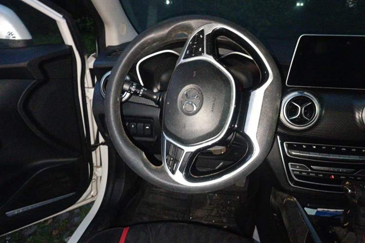 Used BAIC Senova D50 2018 1.5L CVT Luxury Intelligent Drive Edition Steering Wheel