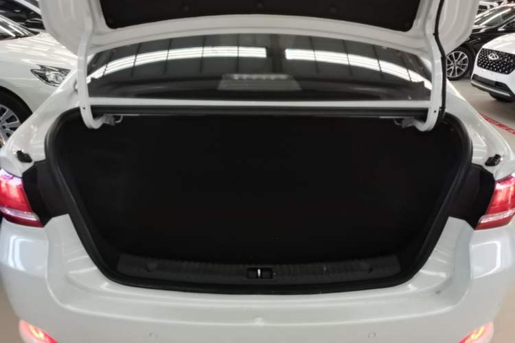 Used BAIC Senova D50 2018 1.5L Manual Luxury Intelligent Driving Version Trunk