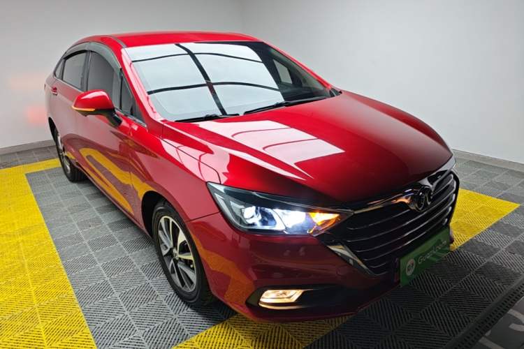 Used BAIC Senova D50 2019 1.5L CVT Luxury Edition China V Front Right 45 Deg