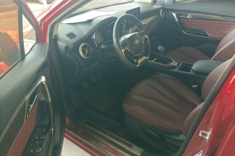 Used BAIC Senova D50 2019 1.5L Manual Prestige Edition China VI Interior 3