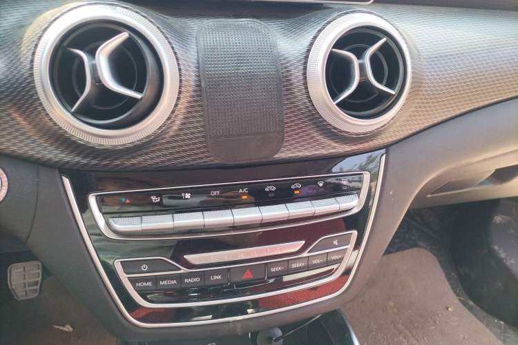 Used BAIC Senova D50 2019 1.5L Manual Luxury Edition China VI Audio And AC Panel