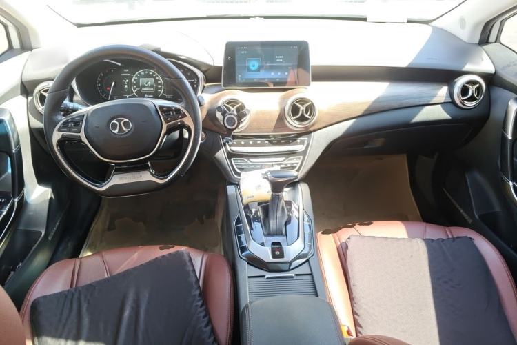 Used BAIC Senova D50 2019 1.5L CVT Prestige Edition China V Center Console