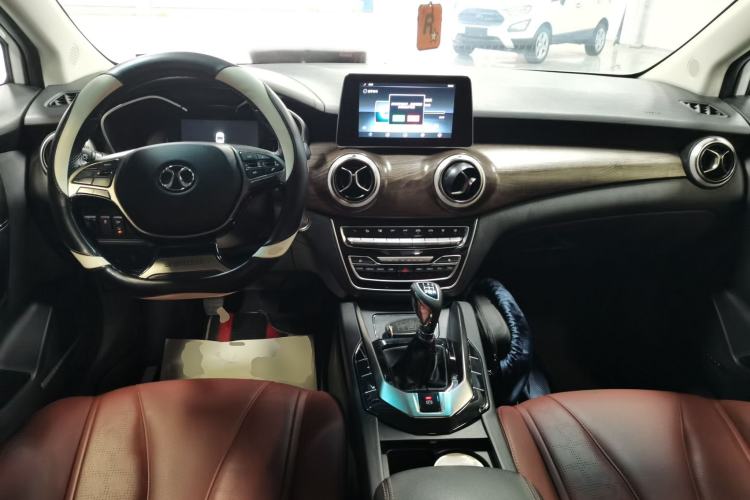 Used BAIC Senova D50 2019 1.5L Manual Prestige Edition China VI Center Console