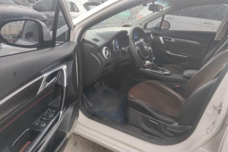 Used BAIC Senova D50 2019 1.5T CVT Prestige Edition China VI Driver Seat