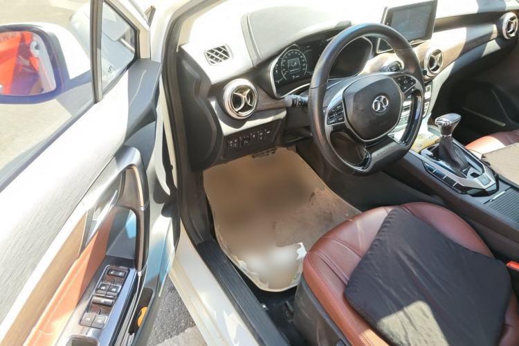 Used BAIC Senova D50 2019 1.5L CVT Prestige Edition China V Driver Seat