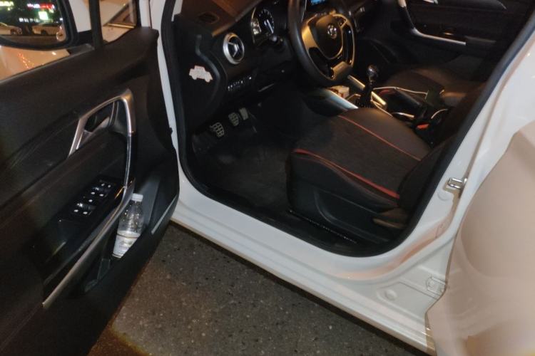 Used BAIC Senova D50 2019 1.5L Manual Luxury Version China V Standard Driver Seat