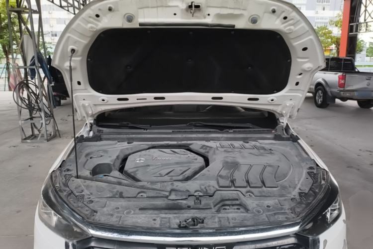 Used BAIC Senova D50 2019 1.5T CVT Prestige Edition China VI Engine Bay