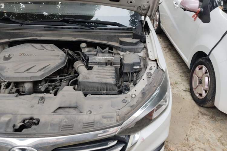 Used BAIC Senova D50 2019 1.5T CVT Prestige Edition China VI Engine Bay Left