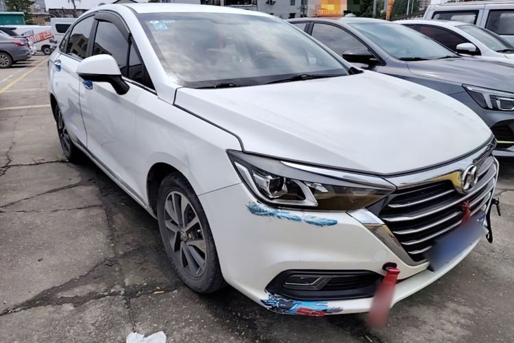 Used BAIC Senova D50 2019 1.5L CVT Luxury Edition China V Front Right 45 Deg