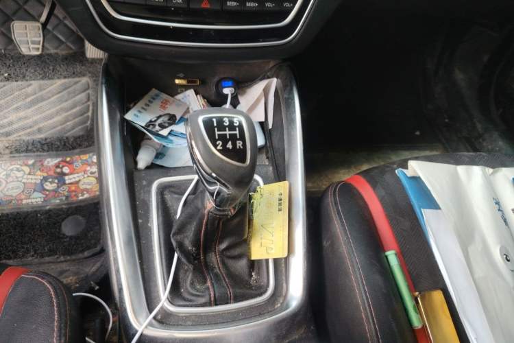 Used BAIC Senova D50 2019 1.5L Manual Luxury Edition China VI Gear Lever