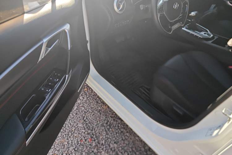 Used BAIC Senova D50 2019 1.5T CVT Prestige Edition China VI Interior 3