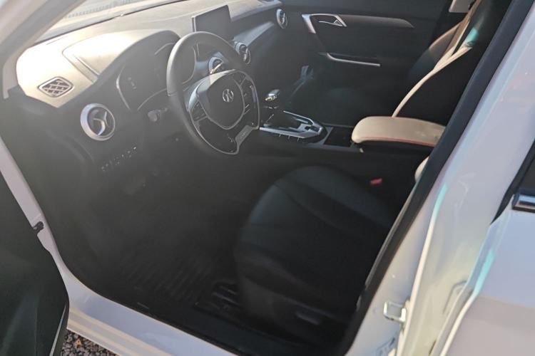 Used BAIC Senova D50 2019 1.5T CVT Prestige Edition China VI Left Front Seat