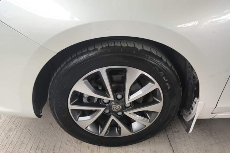Used BAIC Senova D50 2019 1.5T CVT Prestige Edition China VI Left Front Wheel Hub
