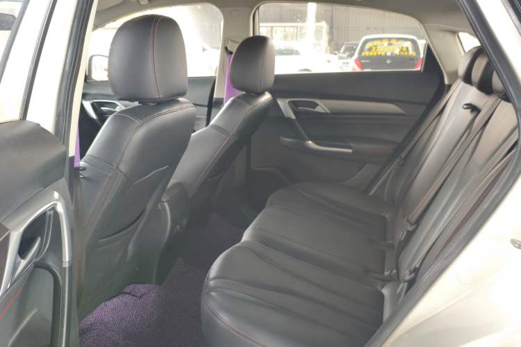 Used BAIC Senova D50 2019 1.5T CVT Prestige Edition China VI Left Rear Seat