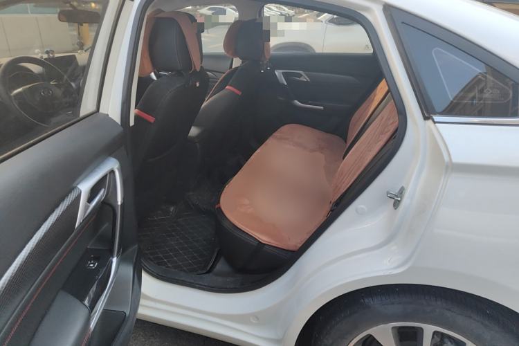 Used BAIC Senova D50 2019 1.5L CVT Luxury Edition China V Left Rear Seat