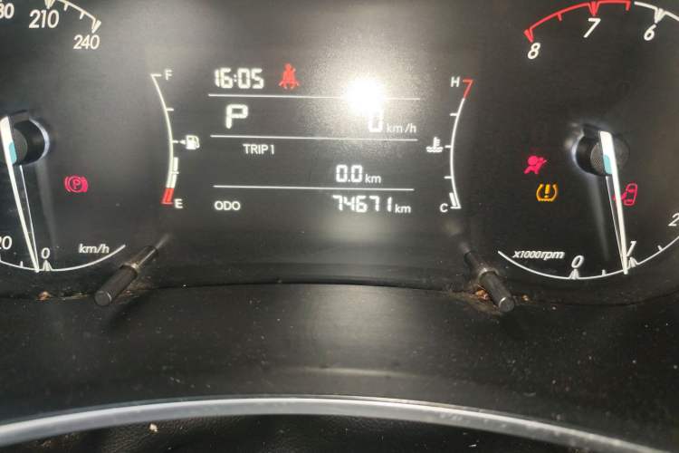 Used BAIC Senova D50 2019 1.5L CVT Luxury Edition China V Odometer Close Up