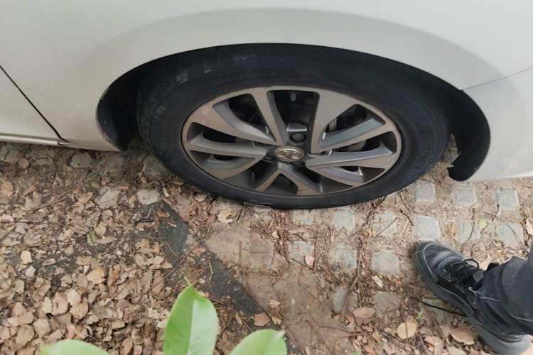 Used BAIC Senova D50 2019 1.5T CVT Prestige Edition China VI Right Front Wheel Hub