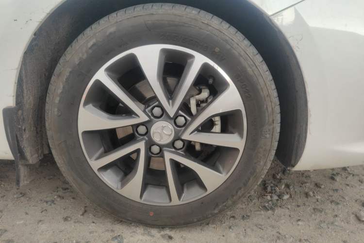 Used BAIC Senova D50 2019 1.5T CVT Prestige Edition China VI Right Front Wheel Hub