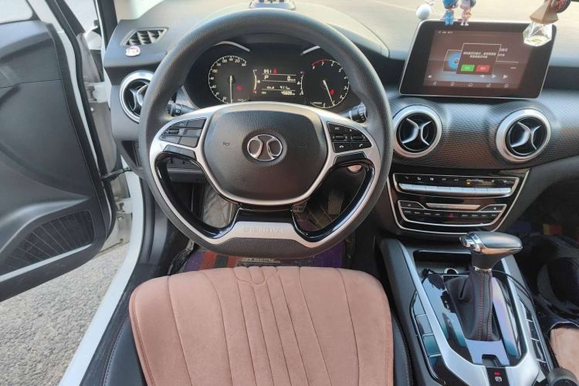 Used BAIC Senova D50 2019 1.5L CVT Luxury Edition China V Steering Wheel