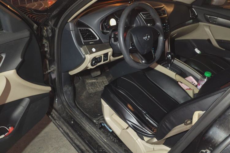 Used BAIC Senova D60 2014 1.8T automatic comfort version Driver Seat