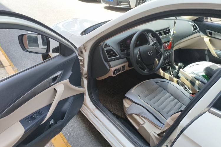 Used BAIC Senova D60 2014 1.8T manual Comfort trim level Driver Seat
