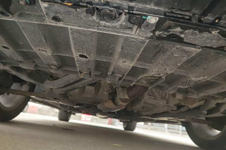 Used BAIC Senova D70 2013 2.3T Luxury Edition Chassis Front