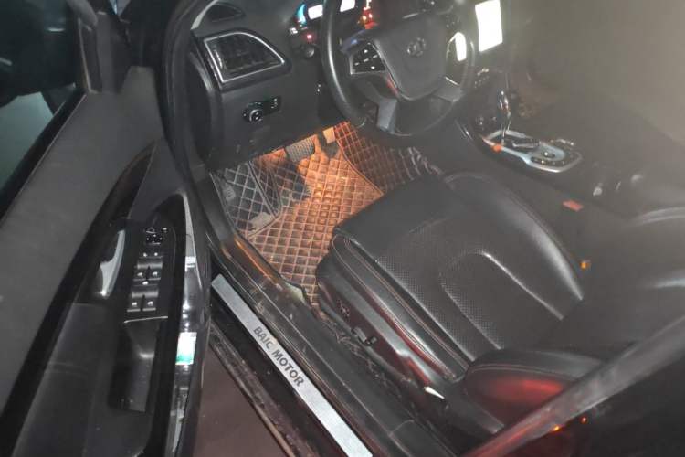 Used BAIC Senova D70 2013 2.0T Luxury Edition Driver Seat