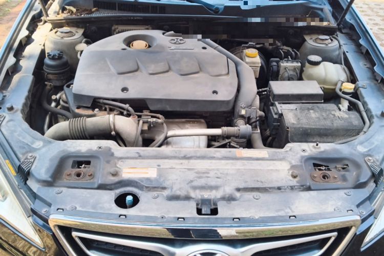 Used BAIC Senova D70 2013 2.0T Luxury Edition Engine Bay
