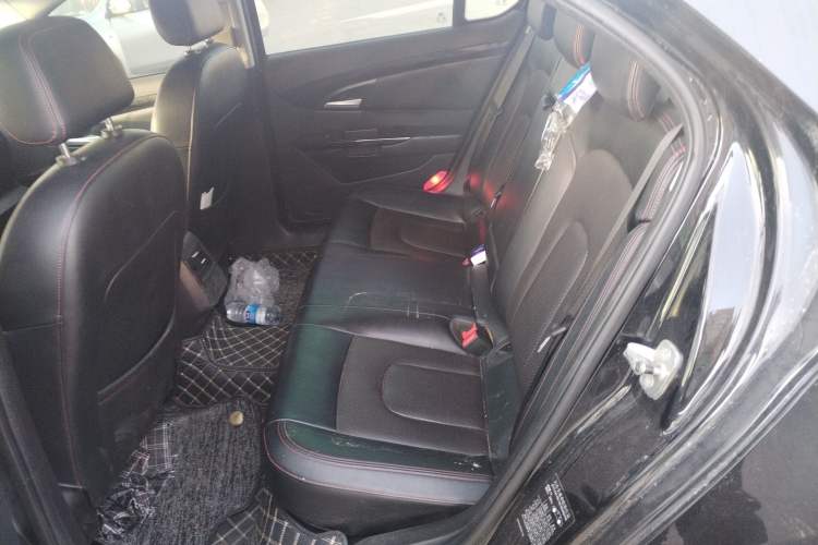 Used BAIC Senova D70 2013 2.0T Luxury Edition Left Rear Seat