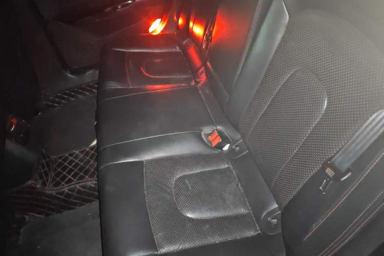 Used BAIC Senova D70 2013 2.0T Luxury Edition Left Rear Seat