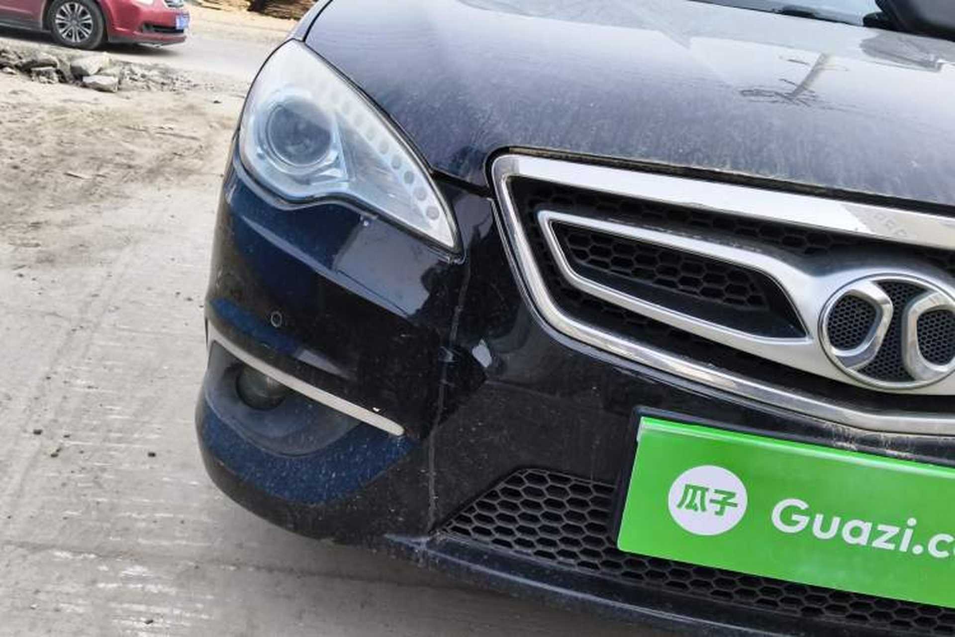 Used BAIC Senova D70 2013 2.0T Comfort Edition Right Front Headlight