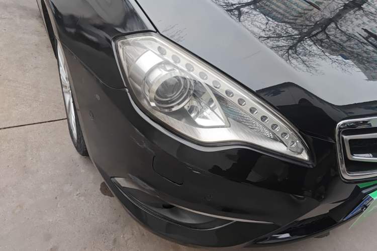 Used BAIC Senova D70 2013 2.3T Luxury Edition Right Front Headlight