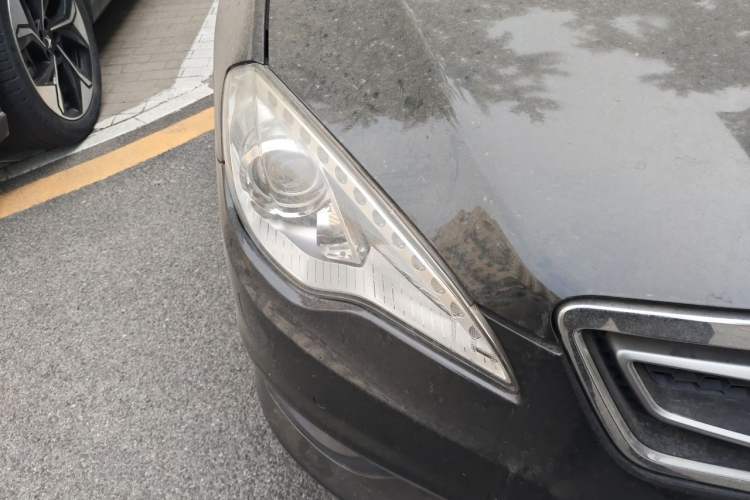 Used BAIC Senova D70 2013 1.8T Government Edition Right Front Headlight