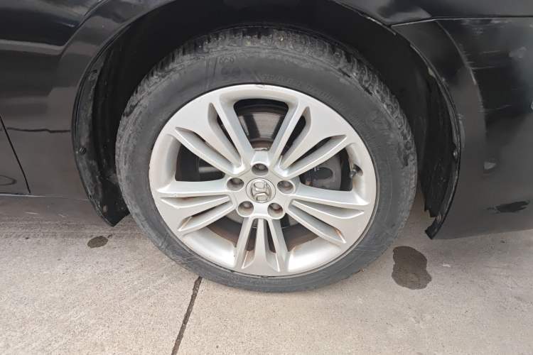 Used BAIC Senova D70 2013 2.3T Luxury Edition Right Front Wheel Hub