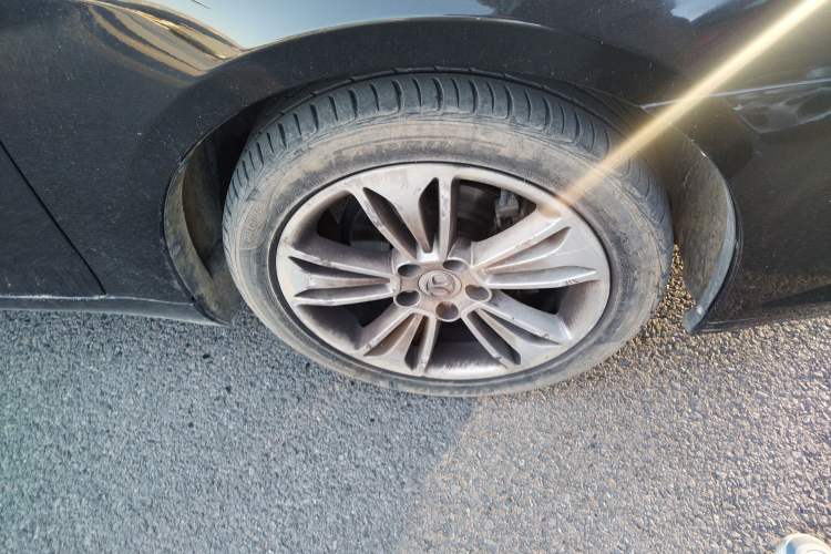 Used BAIC Senova D70 2013 2.0T Luxury Edition Right Front Wheel Hub