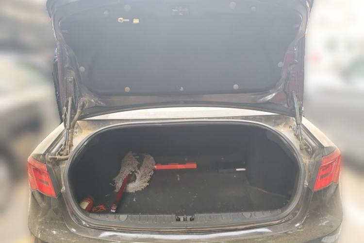 Used BAIC Senova D70 2013 1.8T Government Edition Trunk