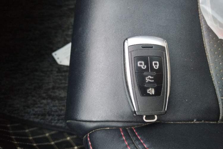 Used BAIC Senova D70 2013 2.0T Luxury Edition Vehicle Key
