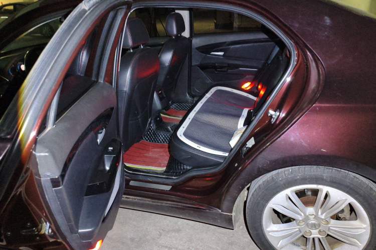 Used BAIC Senova D70 2013 2.3T Luxury Edition Left Rear Seat