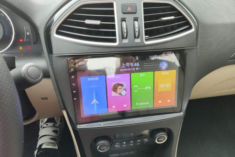 Used BAIC Senova D70 2013 2.0T Elite Edition Audio And AC Panel