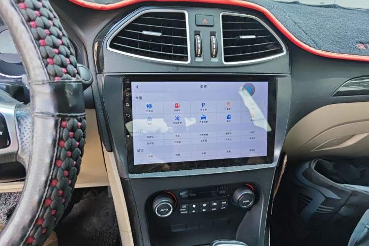 Used BAIC Senova D70 2013 2.3T Elite Edition Audio And AC Panel