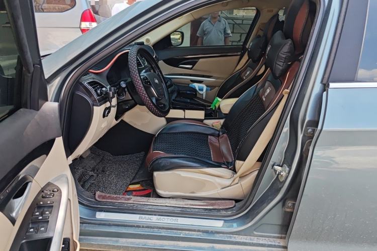 Used BAIC Senova D70 2013 2.3T Elite Edition Driver Seat